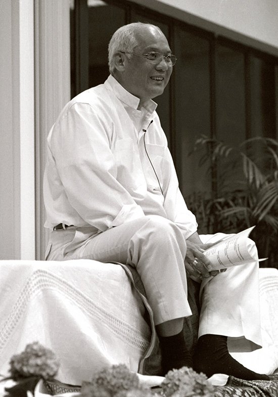 Ritratto intero Master Choa Kok Sui